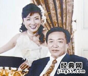 嫁给高官的央视美女主播们 盘点央视女主持的婚姻生活