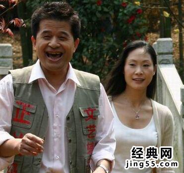 毕福剑现任老婆照片 毕福剑老婆周彦宏照片