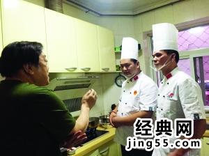 赵忠祥开面馆卖炸酱面 赵老师的三生面馆开店地址在南京哪里