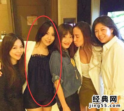 陶喆小三女女接吻称出柜 网友:陶喆又要交ppt了