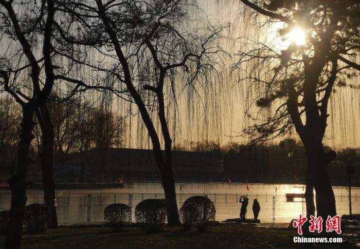 全国大部地区天气晴好 西南地区东部有弱降水